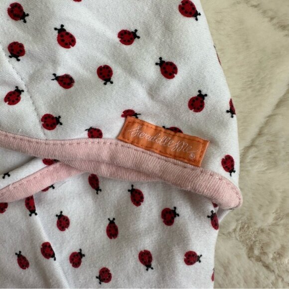SwaddleMe | Ladybug Original Swaddle | Size Small/Medium, 0-3 Months - Picture 4 of 9